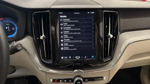 Volvo XC60 T6 Recharge Plus Dark AWD Auto 257 kW (350 CV)