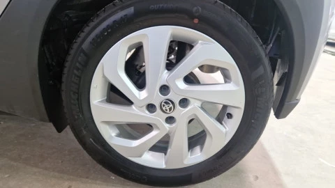 Toyota Aygo X Cross 1.0 VVT-I 72CV Play