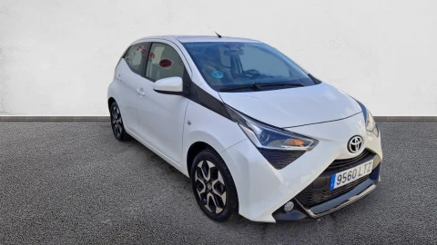 Toyota Aygo 1.0 70 x-play