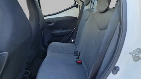 Toyota Aygo 1.0 70 x-play