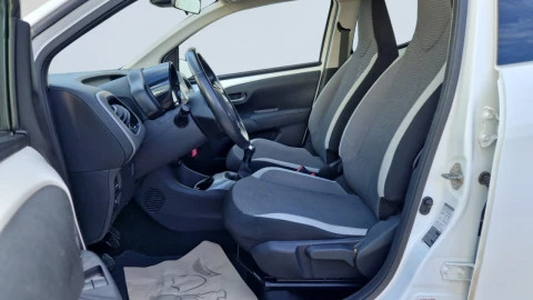 Toyota Aygo 1.0 70 x-play