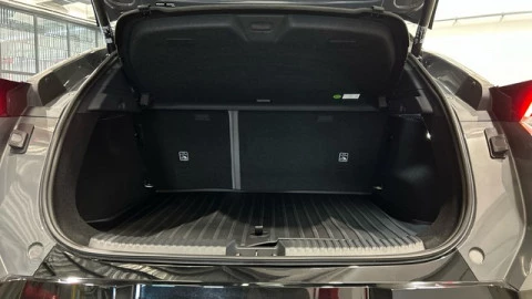 Lynk & Co 02 BEV 66kWh Core 200 kW (272 CV)