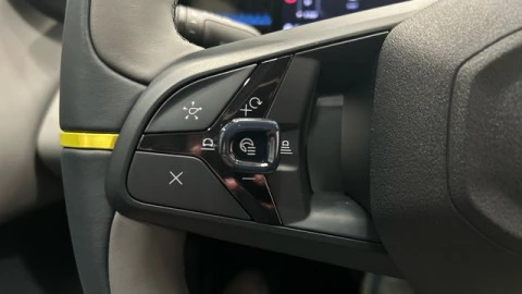 Lynk & Co 02 BEV 66kWh Core 200 kW (272 CV)