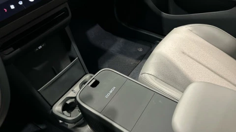 Lynk & Co 02 BEV 66kWh Core 200 kW (272 CV)