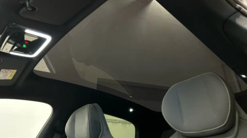 Lynk & Co 02 BEV 66kWh Core 200 kW (272 CV)