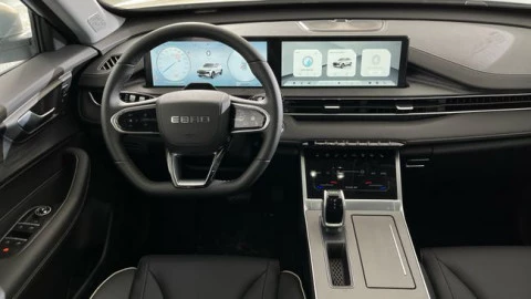 EBRO S400 1.5 DHE HEV Excellence CVT