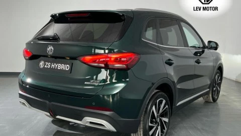 MG ZS Hybrid+ Luxury