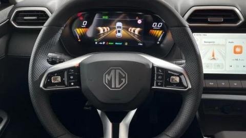 MG ZS Hybrid+ Luxury