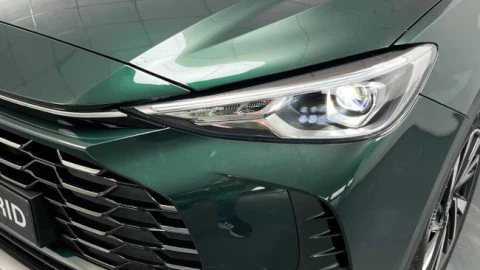 MG ZS Hybrid+ Luxury