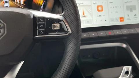 MG ZS Hybrid+ Luxury
