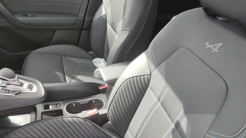 Renault Captur TODOTERRENO 1.6 E-TECH 105KW ESPRIT ALPINE 145 5P