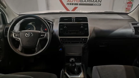 Toyota Land Cruiser 2.8 D-4D GX