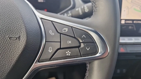 Renault Captur techno Eco-G 100cv (74 kW)