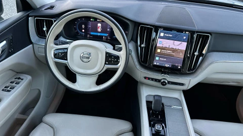 Volvo XC60 2.0 T6 AWD Recharge Plus Bright Auto