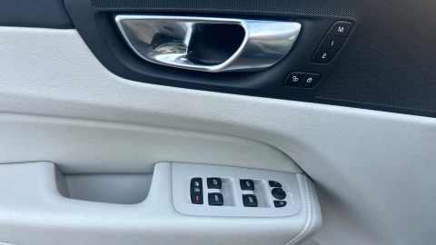 Volvo XC60 2.0 T6 AWD Recharge Plus Bright Auto