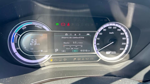 Kia Niro 1.6 GDi HEV 104kW (141CV) Drive