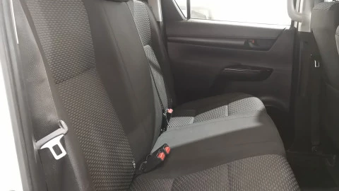 Toyota Hilux 2.4 D4D Cabina Doble GX
