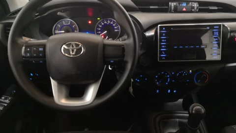 Toyota Hilux 2.4 D4D Cabina Doble GX