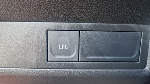 Renault Captur techno Eco-G 100cv (74 kW)