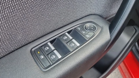 Renault Captur techno Eco-G 100cv (74 kW)