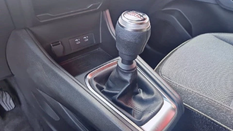 Renault Captur techno Eco-G 100cv (74 kW)