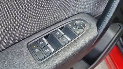 Renault Captur techno Eco-G 100cv (74 kW)