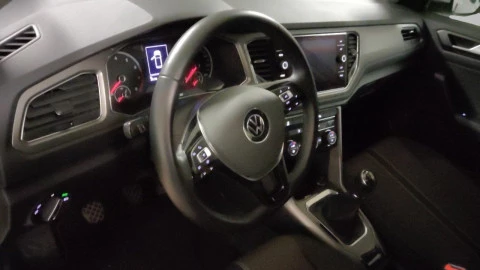 Volkswagen T-Roc Advance 1.0 TSI 81kW (110CV)