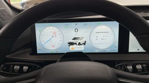 EBRO S400 1.5 DHE HEV Excellence CVT