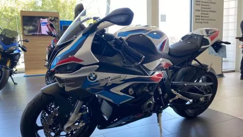 BMW M1000 RR 