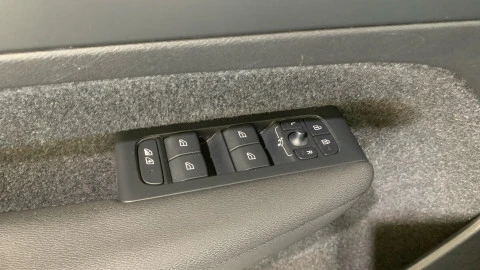 Volvo XC40 1.5 T4 Recharge PHEV Core Auto