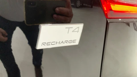 Volvo XC40 1.5 T4 Recharge PHEV Core Auto
