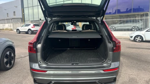 Volvo XC60 B5 G MHEV Ultra Dark AWD Auto 184 kW (250 CV)