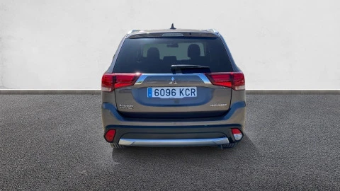 Mitsubishi Outlander 200 MPI Motion CVT 2WD 5 Plazas