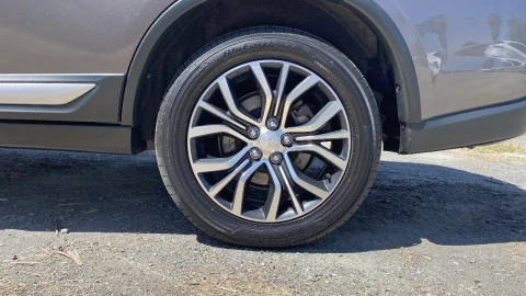 Mitsubishi Outlander 200 MPI Motion CVT 2WD 5 Plazas