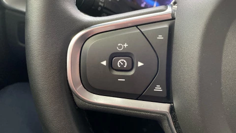 Volvo XC60 2.0 T6 AWD Recharge Core Auto