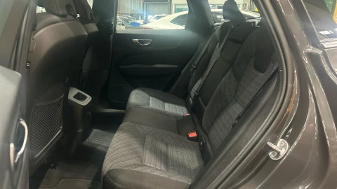 Volvo XC60 T6 Recharge Core AWD Auto 257 kW (350 CV)