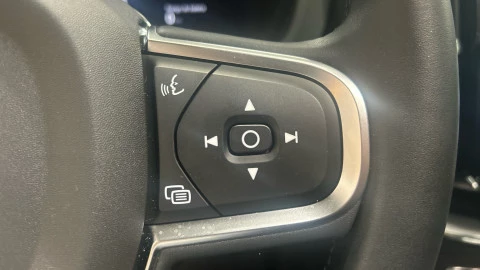 Volvo XC60 T6 Recharge Core AWD Auto 257 kW (350 CV)