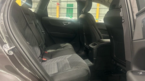 Volvo XC60 T6 Recharge Core AWD Auto 257 kW (350 CV)