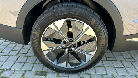 EBRO S700 1.6 TGDI Luxury 7 DCT