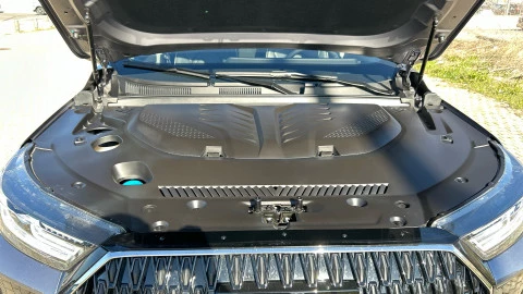 EBRO S700 1.6 TGDI Luxury 7 DCT