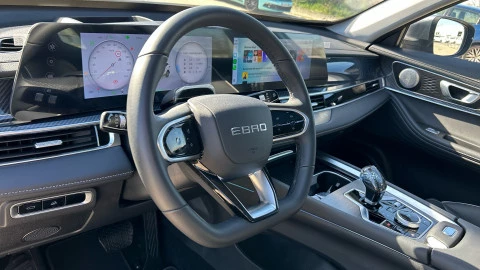 EBRO S700 1.6 TGDI Luxury 7 DCT