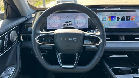 EBRO S700 1.6 TGDI Luxury 7 DCT