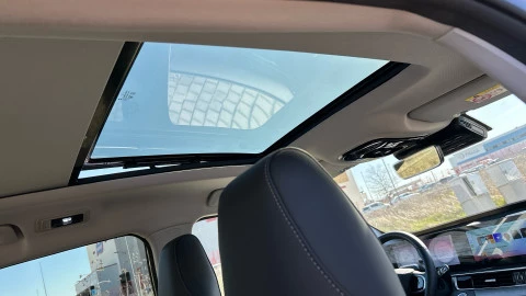 EBRO S700 1.6 TGDI Luxury 7 DCT