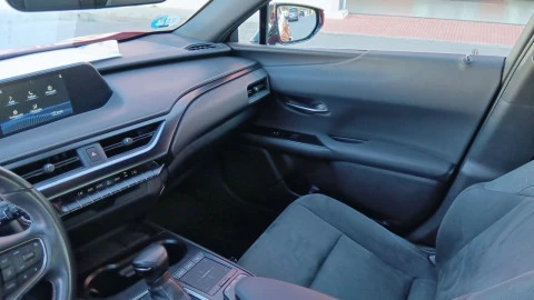 Lexus UX 2.0 250h Executive