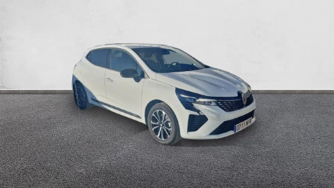 Renault Clio Techno full hybrid E-Tech 145 (103Kw)