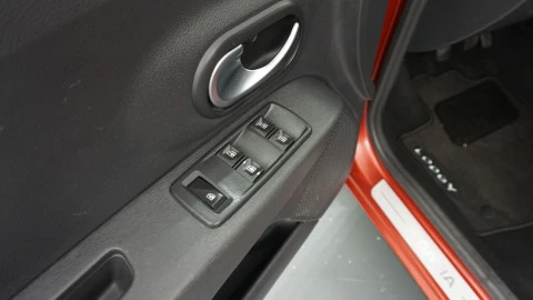 Dacia Lodgy LODGY TCE GPF SERIE LIMITADA XPLORE 5PL. 96KW 5P