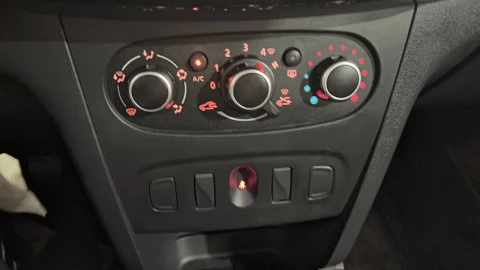 Dacia Sandero Ambiance 1.0 54kW (73CV)