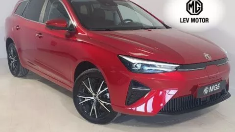 MG MG5 Long Range Luxury MG MG5 Long Range Luxury