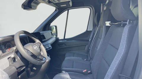 Nissan Interstar Furgón L2H2 3,5T 110kW FWD Acenta