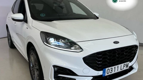 Ford Kuga ST-Line 1.5 EcoBoost 110kW (150CV) Ford Kuga ST-Line 1.5 EcoBoost 110kW (150CV)